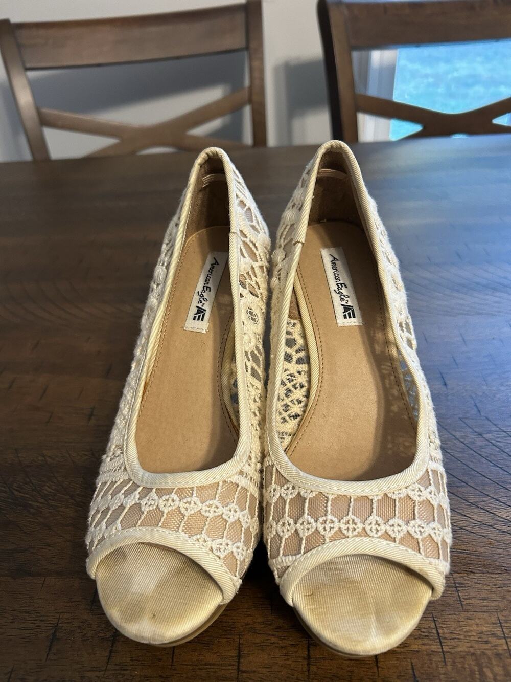 American Eagle 6.5 Beige Crochet Lace Platform Wedge Peep Toe Boho Heels Womens